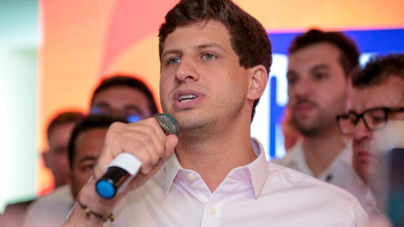 João Campos relaciona queda nas pesquisas à ação do suposto gabinete do ódio