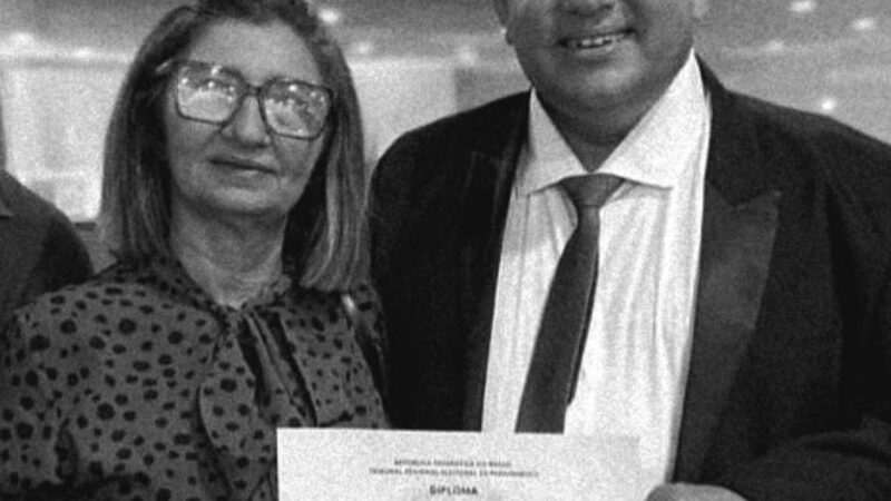 Presidente da Câmara, Rogério da Aldeia, anuncia morte da mãe