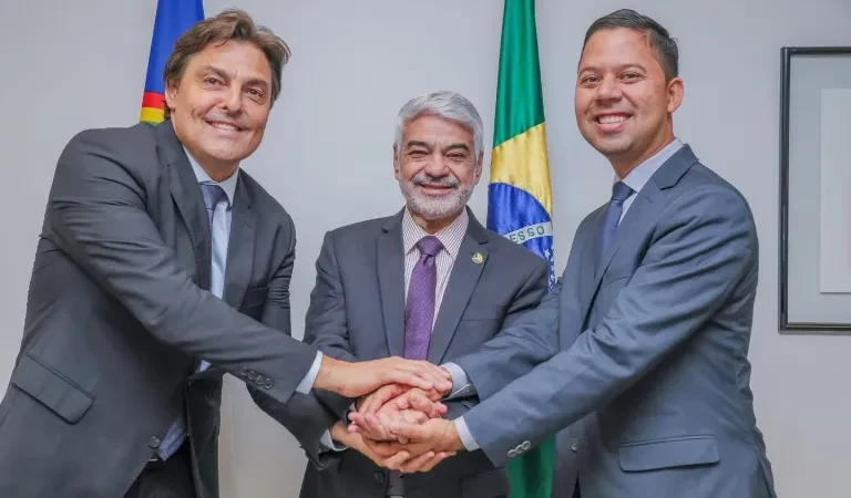Prefeito e ex-prefeito de Flores declaram apoio à reeleição de Humberto Costa