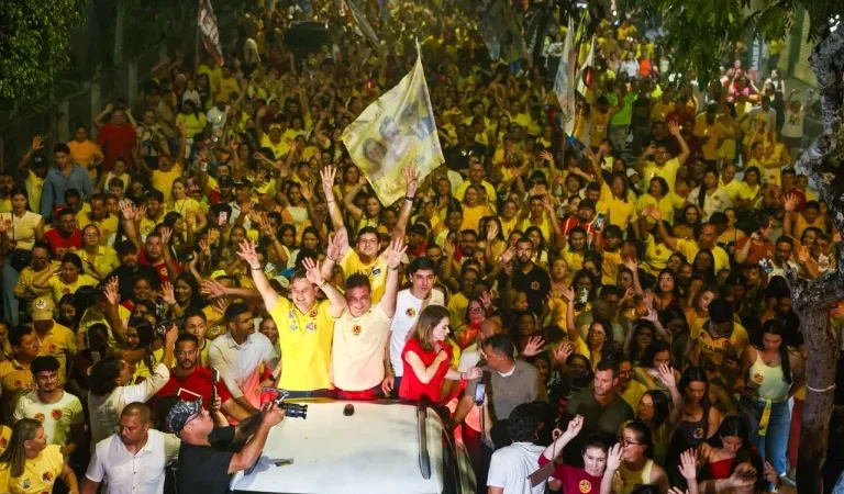 João Campos arrasta multidão em Cupira e reafirma compromisso com o Agreste pernambucano