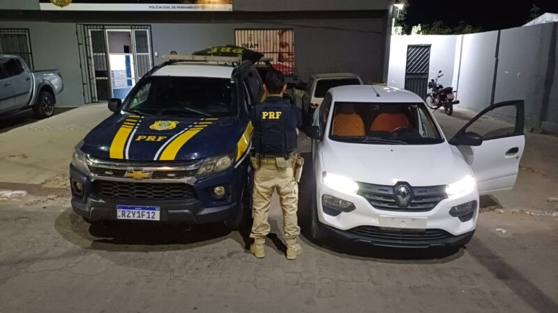 PRF identifica veículo com registro de roubo durante fiscalização em Ouricuri